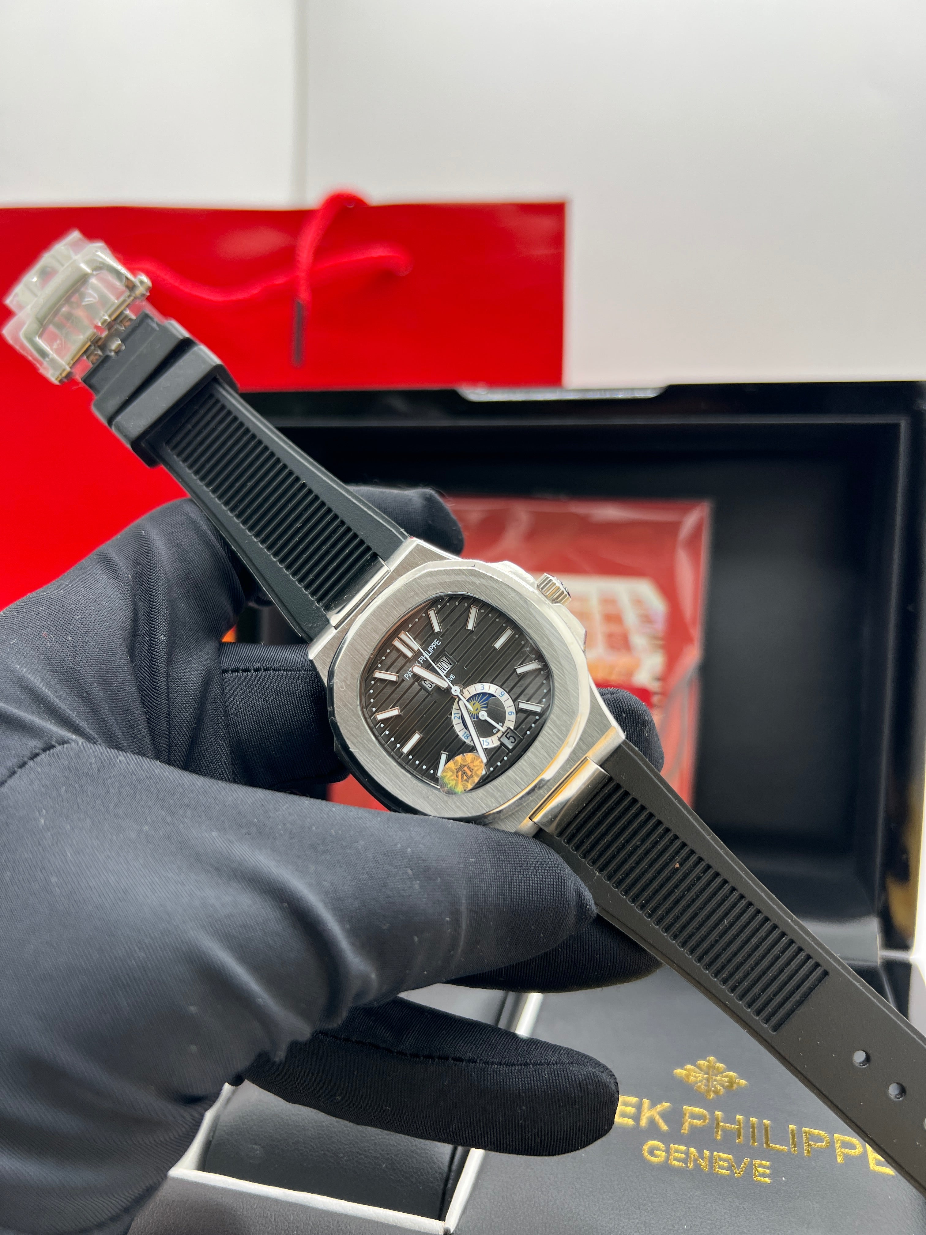 Patek Philippe Geneve Men Watch