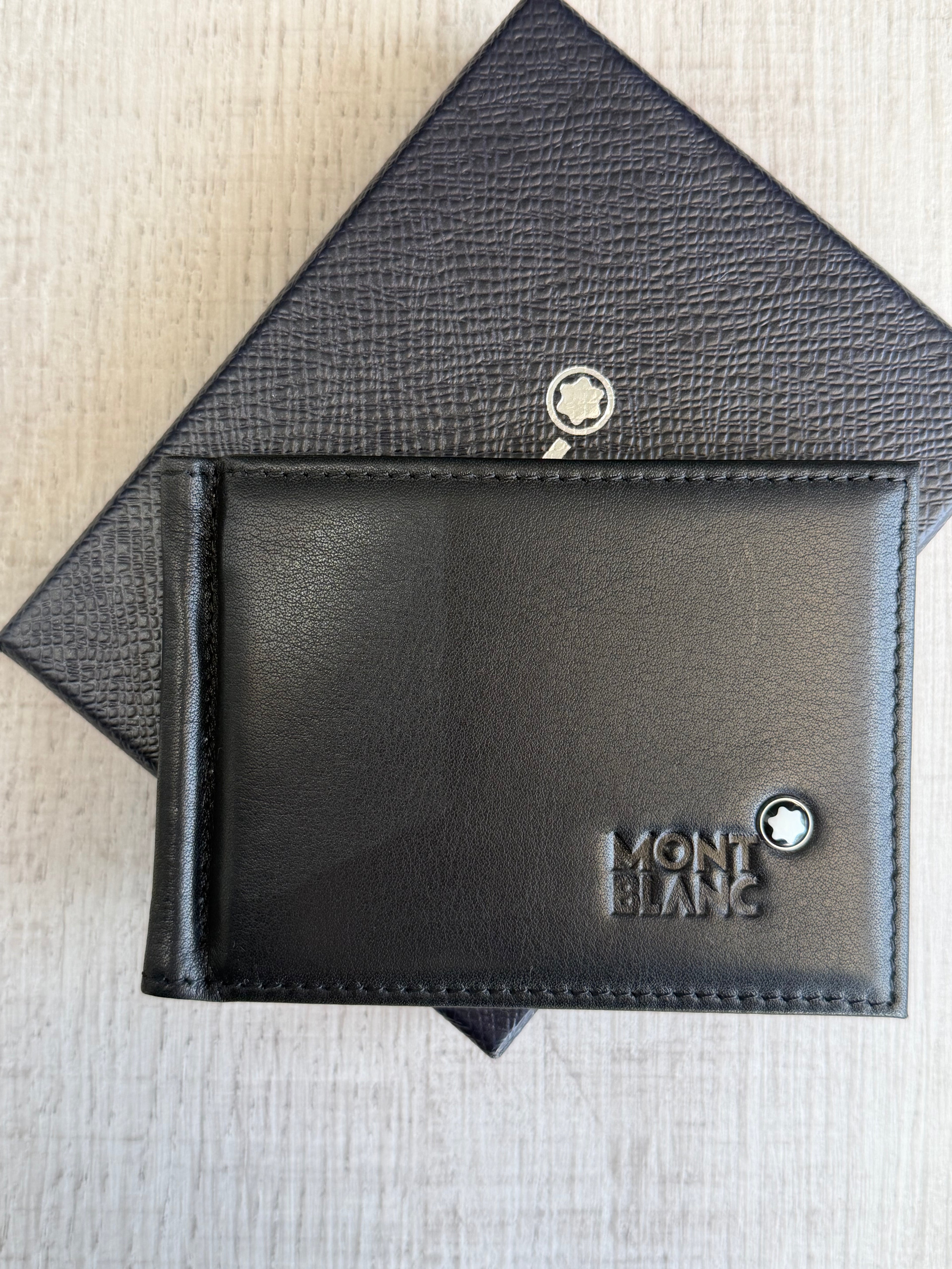 Mont blanc card holder