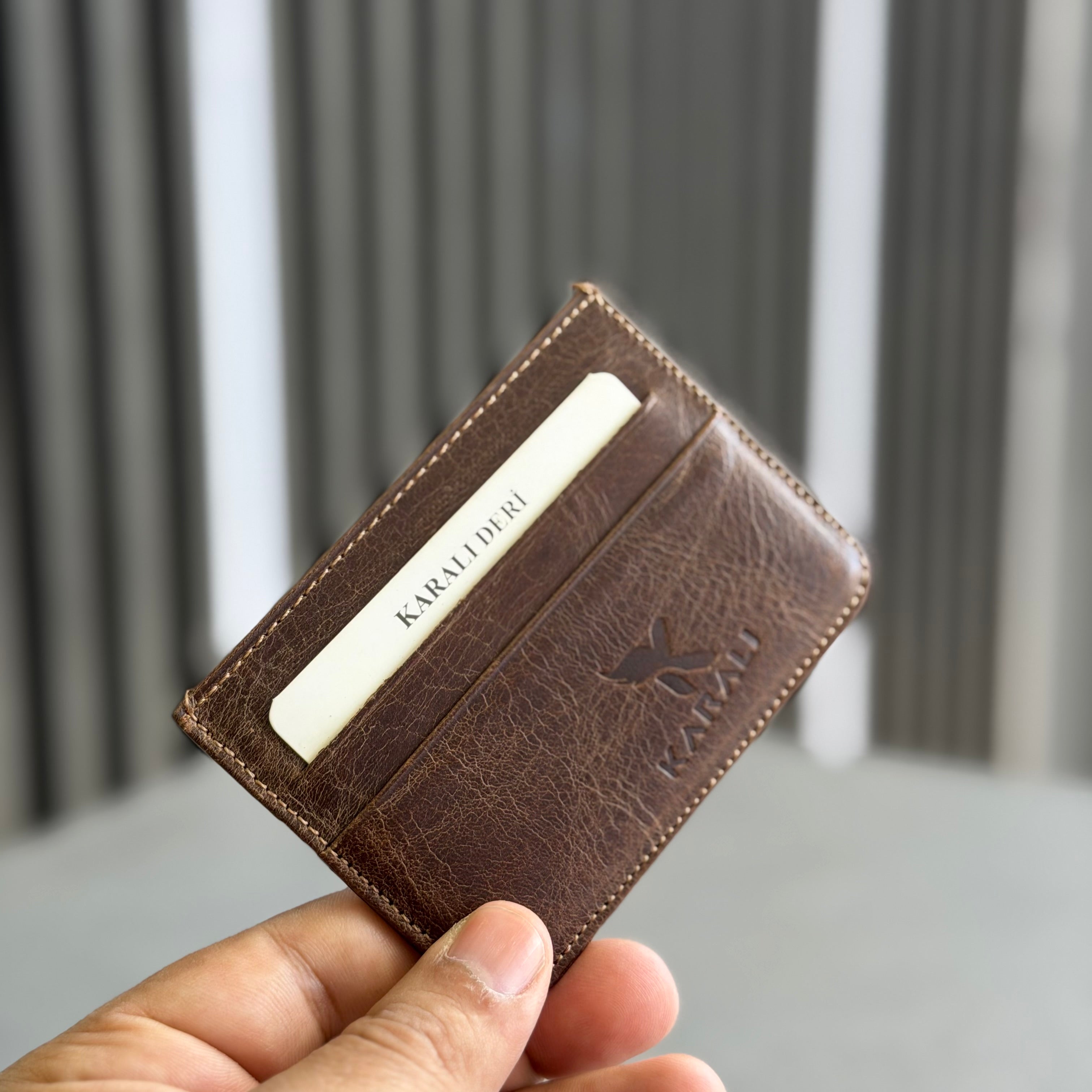 Karali visa wallet