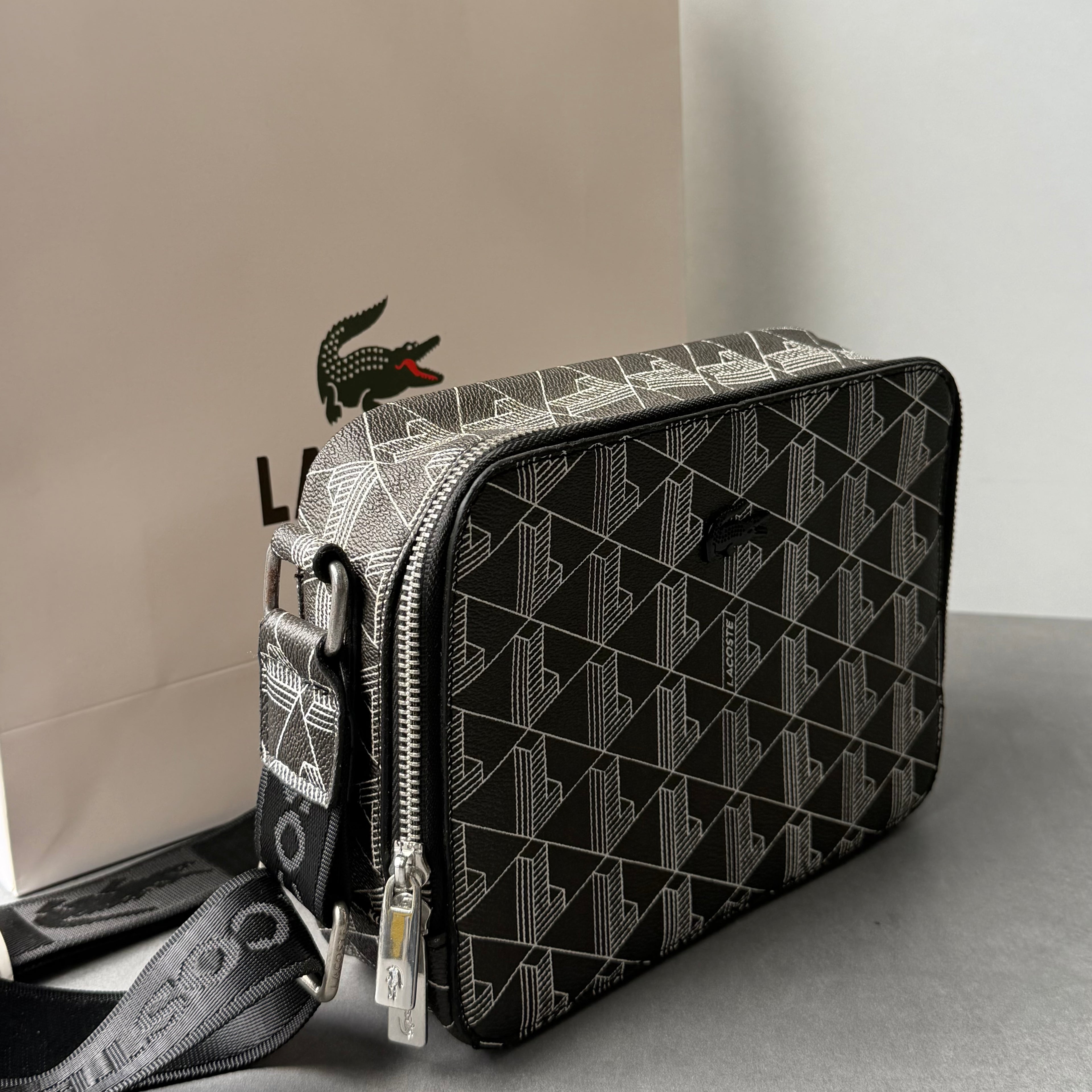 Lacoste crossbag