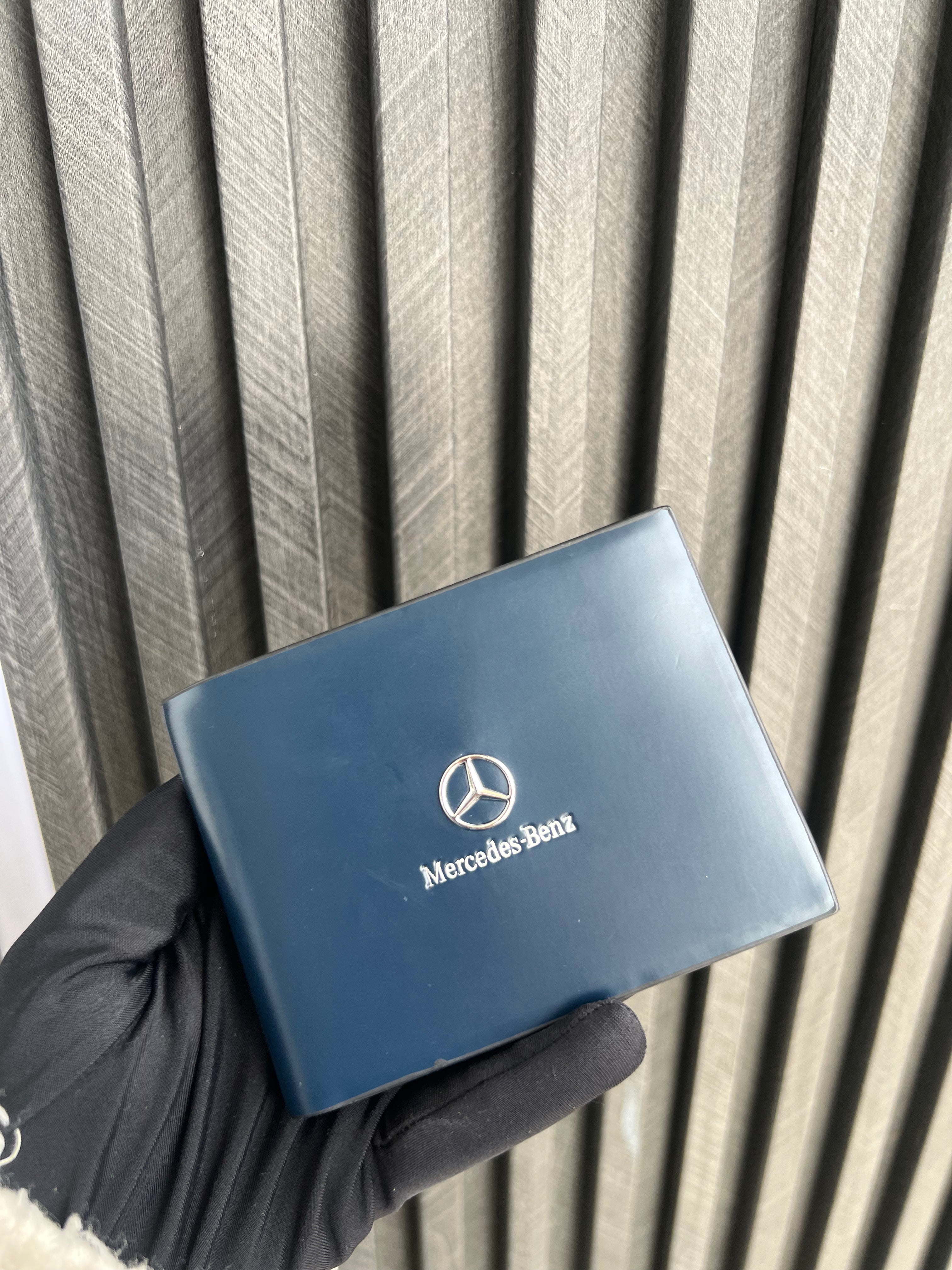 Mercedes Wallet
